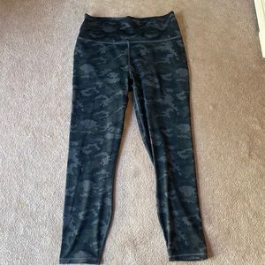 Define PowerHold High-Waisted 7/8 Legging
